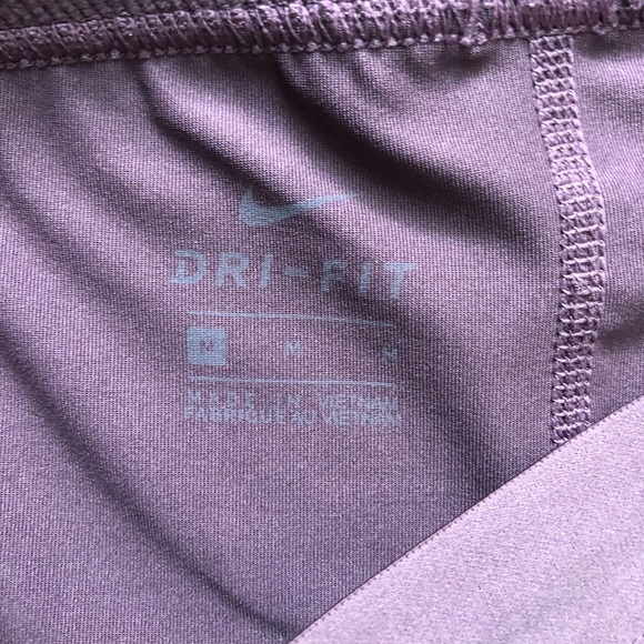 Nike Dry-Fit Cropped Leggings - Picture 4 of 4